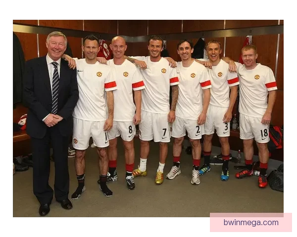 倚老卖老成流量套路曼联92班踩老东家贬低现役搏眼球引争议不断